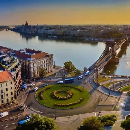 Buda Mini I Self Check-in * Budapest